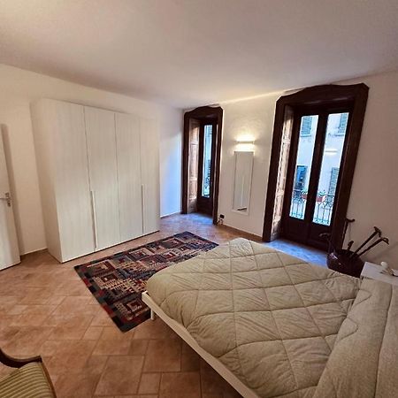 Apartament La Casa Del Corso Arona Zewnętrze zdjęcie