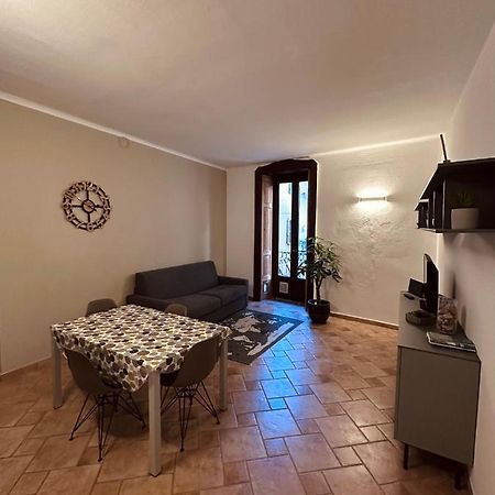 Apartament La Casa Del Corso Arona Zewnętrze zdjęcie