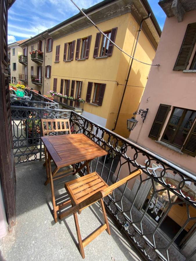 Apartament La Casa Del Corso Arona Zewnętrze zdjęcie