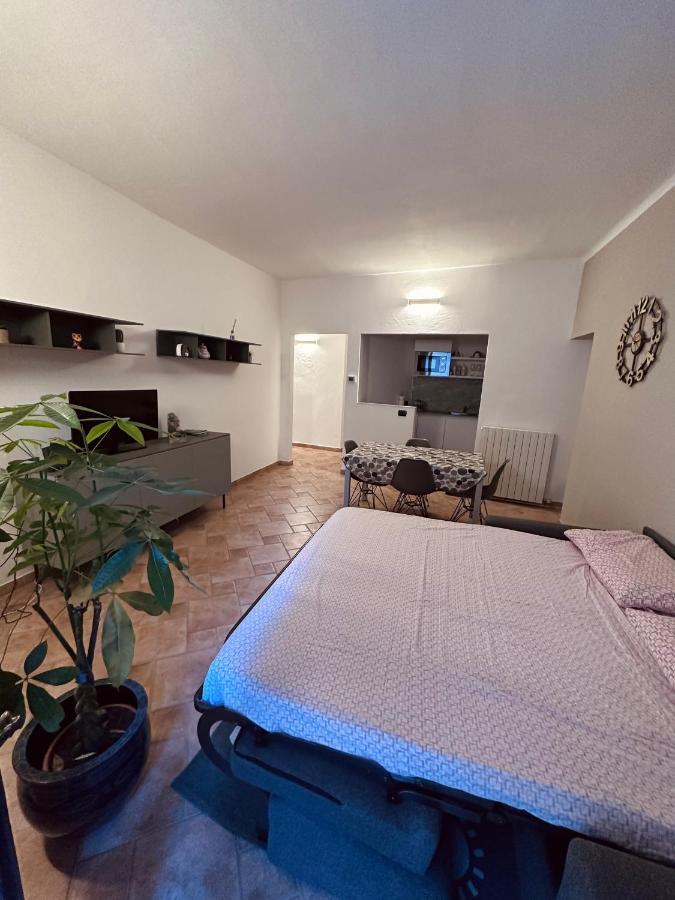 Apartament La Casa Del Corso Arona Zewnętrze zdjęcie