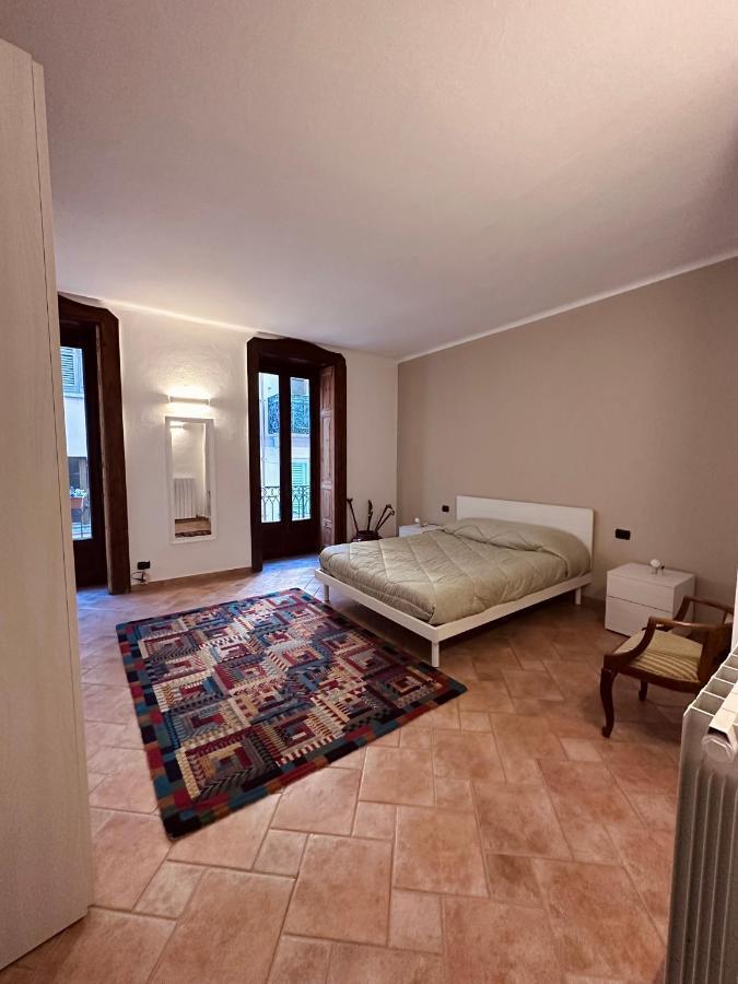 Apartament La Casa Del Corso Arona Zewnętrze zdjęcie